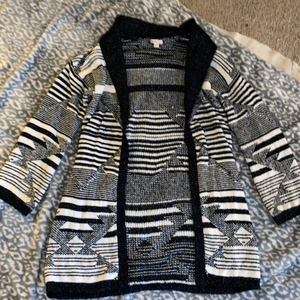 Cardigan size XS,color black and white,brand merona
